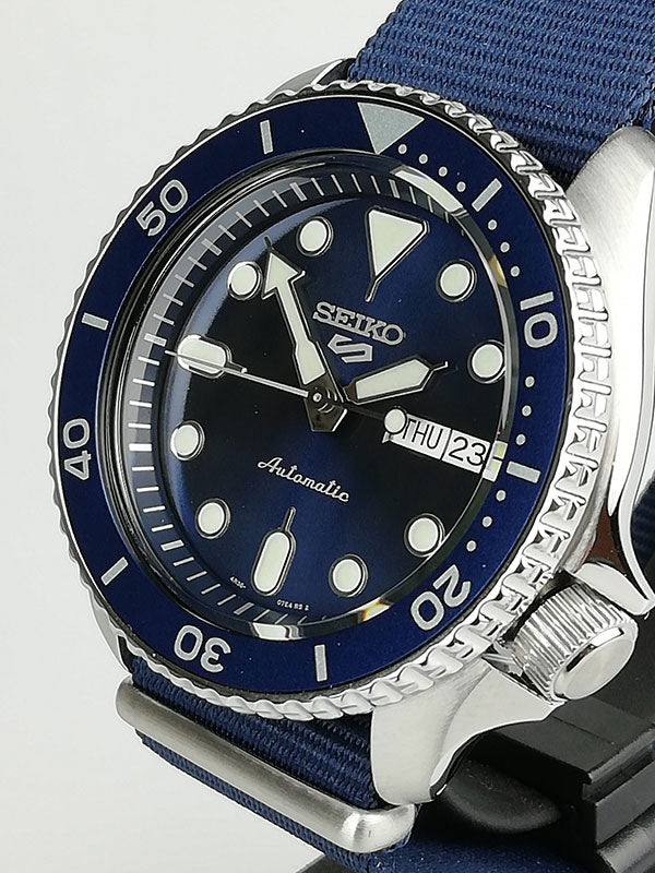 Seiko 5 Sports Automatic SKX Blue Dial Blue NATO Strap Watch For Men - SRPD51K2 - Image 21